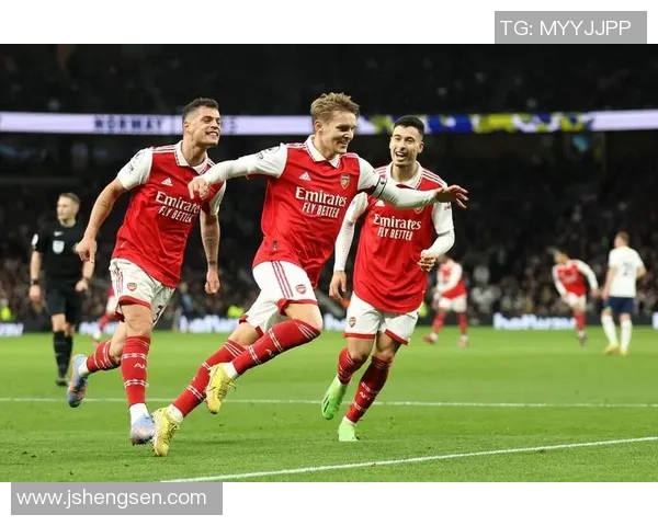 阿森纳与拜仁激战CCTV直播精彩回顾与赛后分析